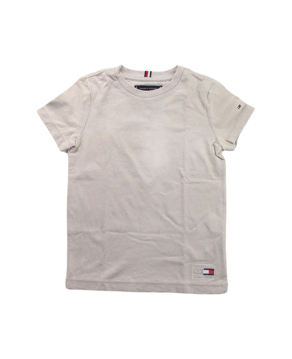 A Beige Short Sleeve T Shirts from Tommy Hilfiger in size 5T for girl. (Front View)
