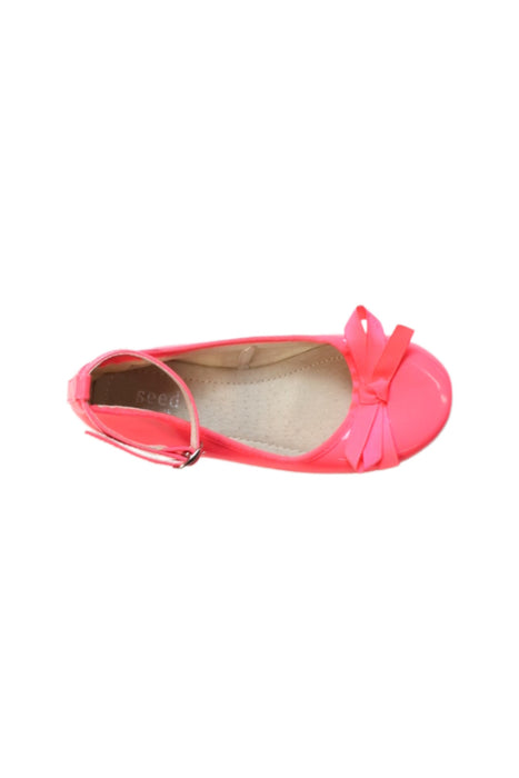 A Pink Flats from Seed in size 5T for girl. (Front View)
