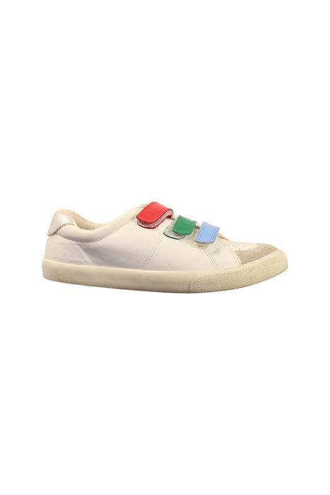 A White Sneakers from Boden in size 12Y for boy. (Front View)