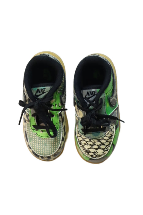 A Multicolour Sneakers from Nike in size 3T for boy. (Back View)