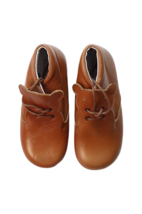 A Brown Casual Boots from Piulin in size 3T for boy. (Back View)