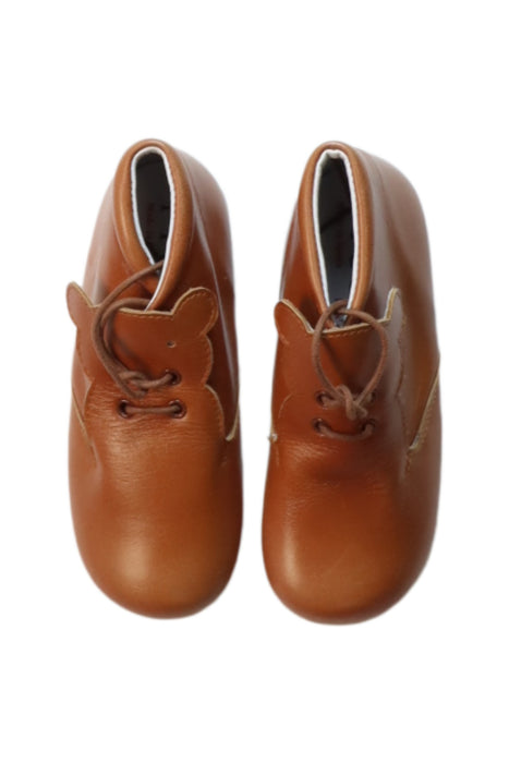 A Brown Casual Boots from Piulin in size 4T for boy. (Back View)