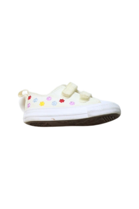 A Multicolour Sneakers from Converse in size 12-18M for girl. (Front View)