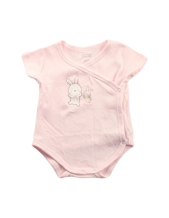 A Pink Short Sleeve Bodysuits from Chicco in size 0-3M for girl. (Front View)