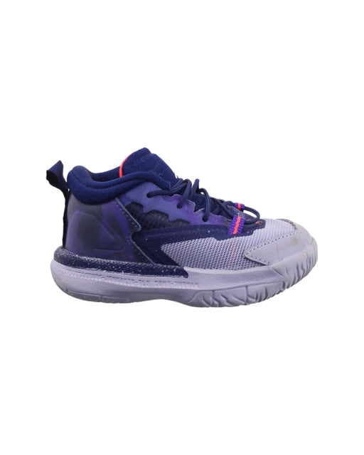 A Purple Sneakers from Air Jordan in size 18-24M for boy. (Front View)
