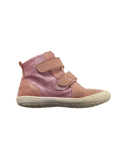 A Pink Sneakers from Bundgaard in size 4T for girl. (Front View)