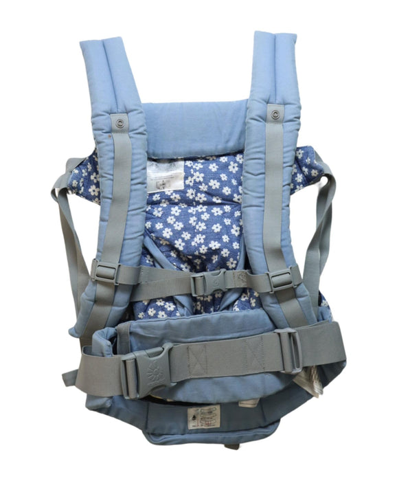 A Multicolour Baby Carriers from Ergobaby in size O/S for neutral. (Back View)