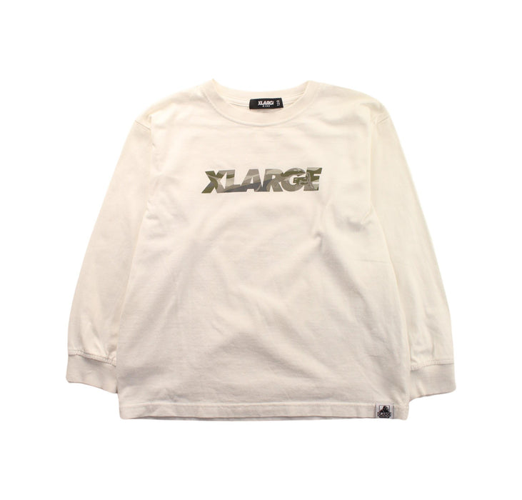 A White Crewneck Sweatshirts from X-Large in size 5T for boy. (Front View)