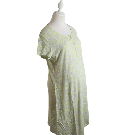 A Green Short Sleeve Dresses from Blooming Marvellous in size M for maternity. (Front View)