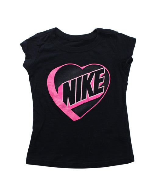 A Black Short Sleeve T Shirts from Nike in size 5T for girl. (Front View)