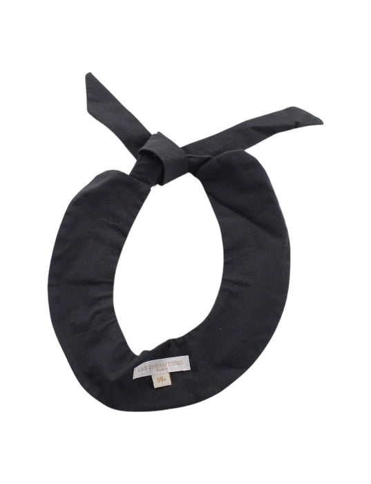 A Black Collars from Les Enfantines in size 3T for girl. (Back View)