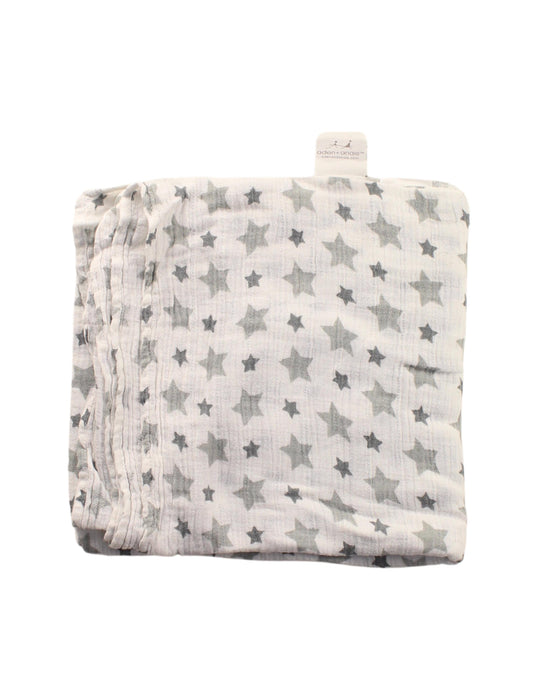 A Grey Swaddles from Aden & Anais in size O/S for neutral. (Front View)