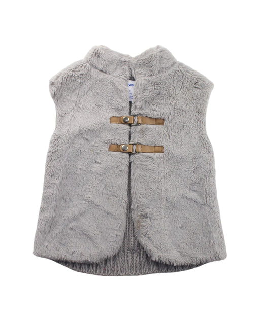 A Grey Sweater Vests from Mayoral in size 3T for neutral. (Front View)