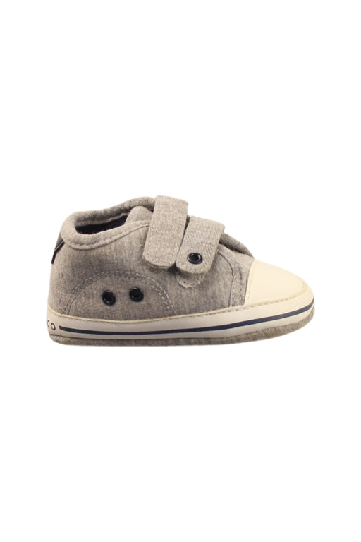 A Grey Sneakers from Chicco in size 12-18M for boy. (Front View)