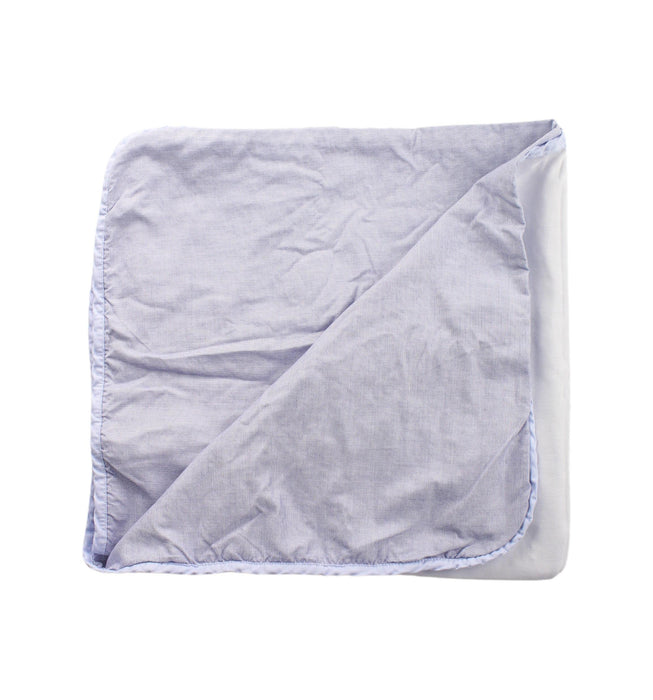 A Blue Blankets from Chickeeduck in size O/S for neutral. (Back View)