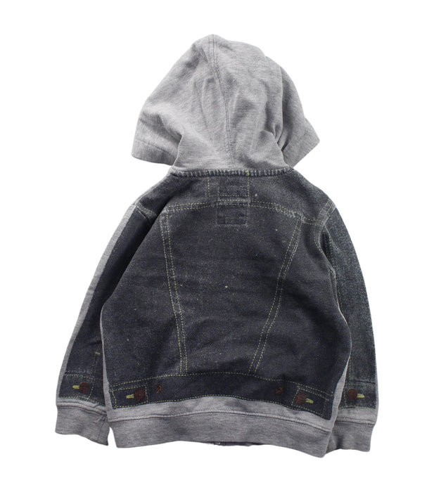 A Grey Zippered Sweatshirts from Levi's in size 12-18M for boy. (Back View)