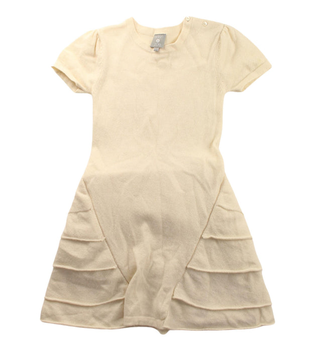 A Ivory Short Sleeve Dresses from eden & zoe in size 5T for girl. (Front View)