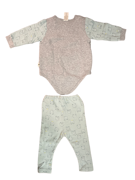 A Green Overall Sets from Organic Mom in size 6-12M for boy. (Back View)