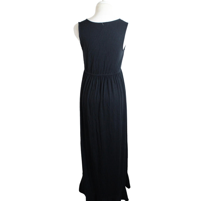 A Black Sleeveless Dresses from Ingrid & Isabel in size XS for maternity. (Back View)