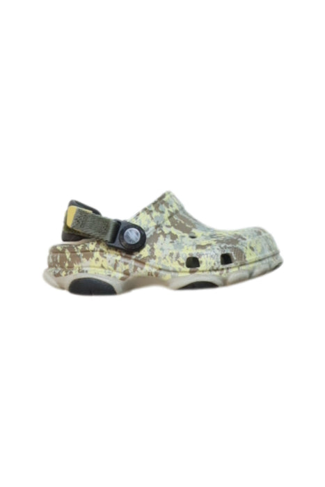 A Multicolour Sandals from Crocs in size 12-18M for boy. (Front View)