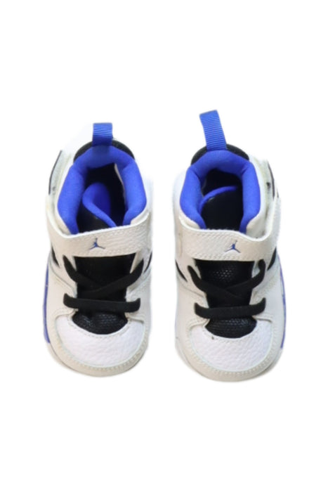 A Multicolour Sneakers from Air Jordan in size 12-18M for boy. (Back View)