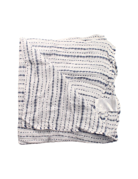 A White Swaddles from Aden & Anais in size O/S for neutral. (Back View)