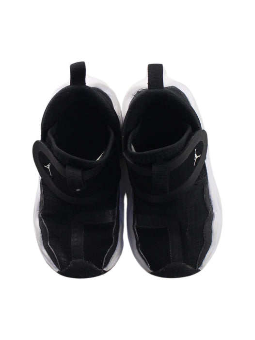 A Black Sneakers from Air Jordan in size 18-24M for boy. (Back View)
