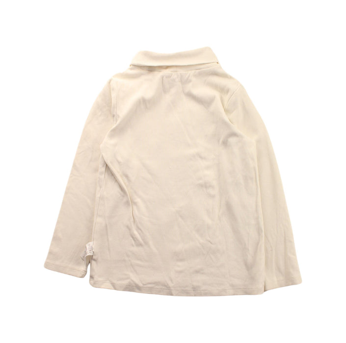 A White Long Sleeve Tops from Dave & Bella in size 6T for girl. (Back View)