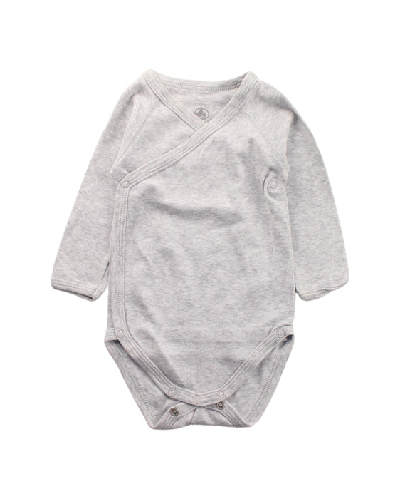 A Grey Long Sleeve Bodysuits from Petit Bateau in size 3-6M for boy. (Front View)