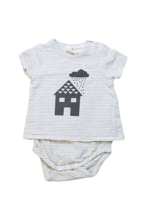 A White Short Sleeve Bodysuits from Seed in size 3-6M for neutral. (Front View)