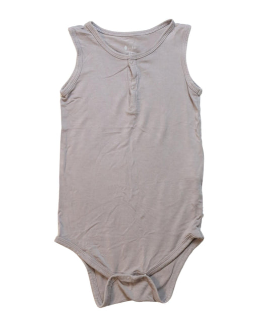 A Grey Sleeveless Bodysuits from Kyte Baby in size 2T for neutral. (Front View)