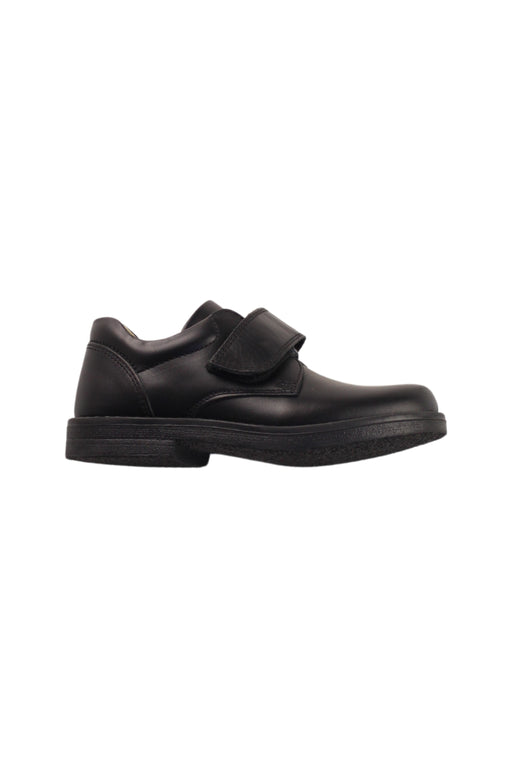 A Black Dress Shoes from Hampton Classics in size 4T for boy. (Front View)