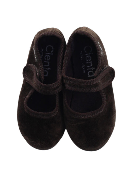 A Brown Flats from Cienta in size 18-24M for girl. (Back View)