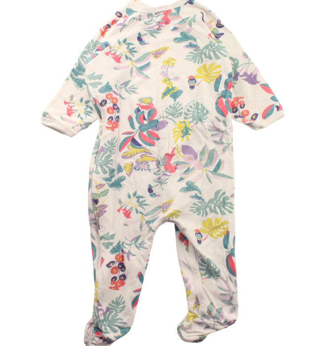 A White Onesies from Petit Bateau in size 6-12M for neutral. (Back View)