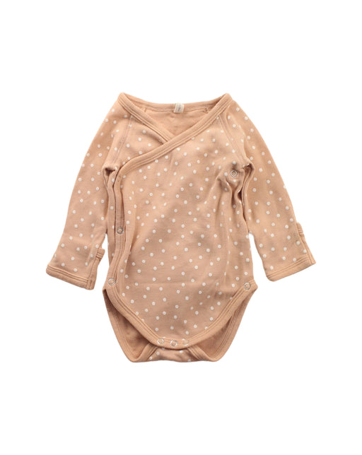 A Beige Long Sleeve Bodysuits from Quincy Mae in size 0-3M for neutral. (Front View)