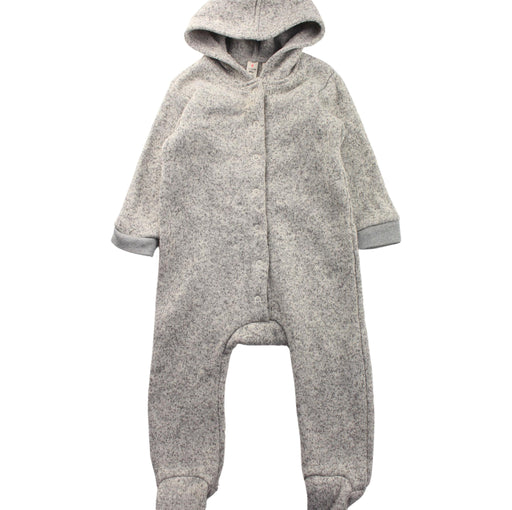 A Grey Onesies from J.Crew in size 6-12M for boy. (Front View)
