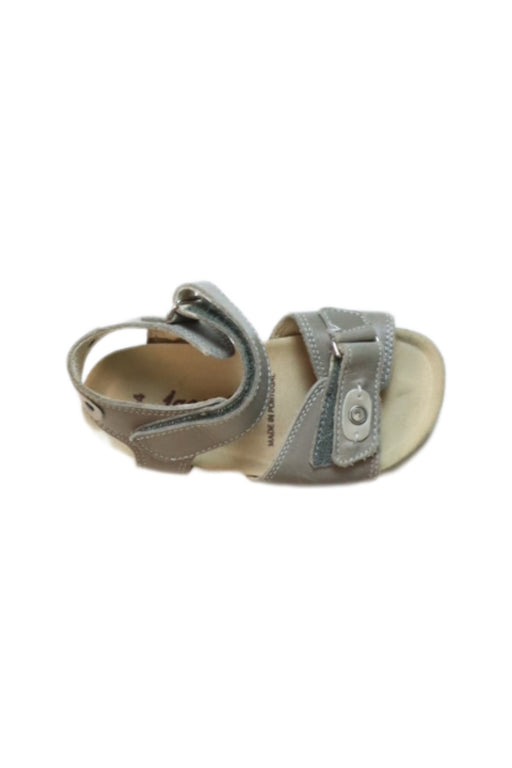 A Beige Sandals from Jacadi in size 3T for girl. (Front View)