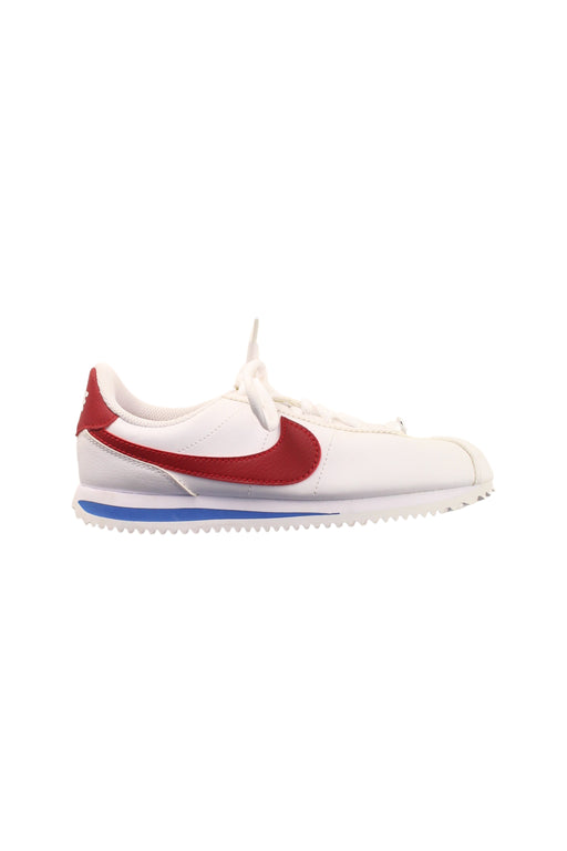 A White Sneakers from Nike in size 7Y for boy. (Front View)