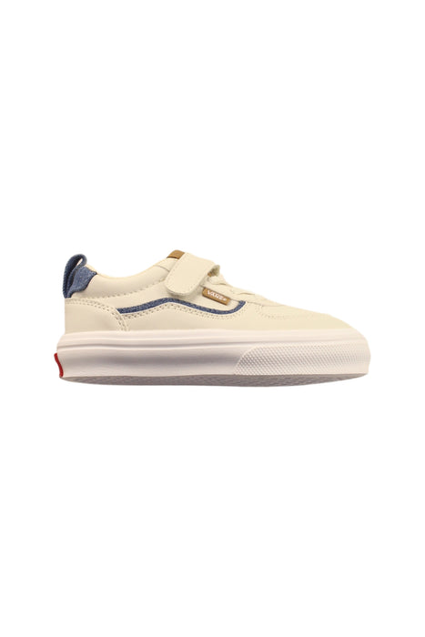 A White Sneakers from Vans in size 4T for boy. (Front View)