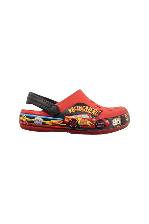 A Red Sandals from Crocs in size 3T for boy. (Front View)
