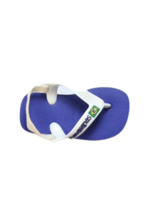 A Blue Sandals from Havaianas in size 3-6M for neutral. (Front View)