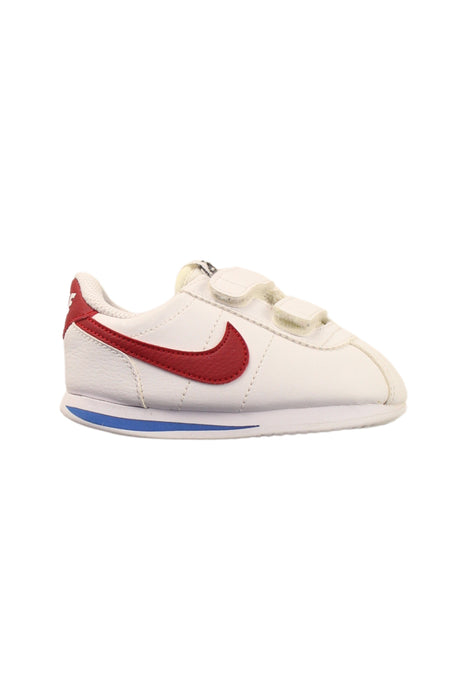 A White Sneakers from Nike in size 18-24M for boy. (Front View)