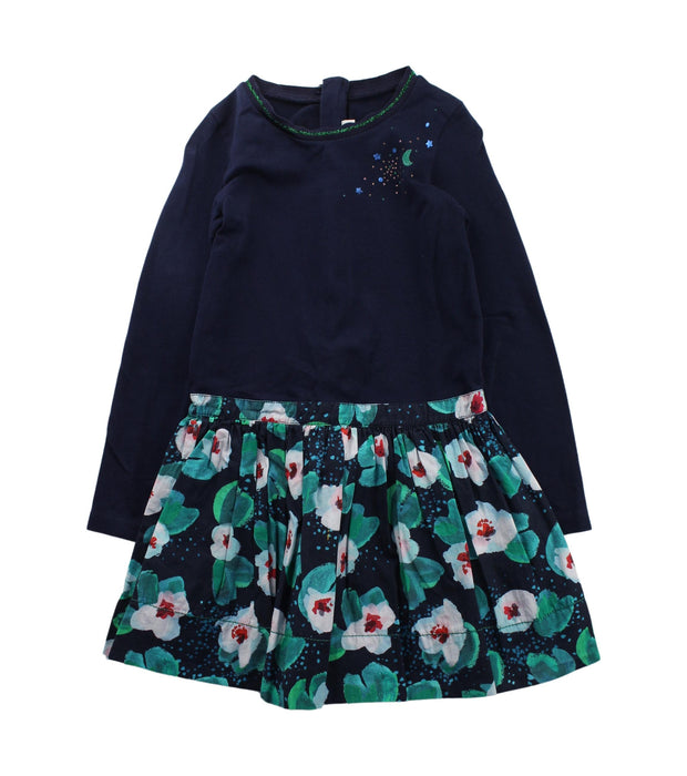 A Blue Long Sleeve Dresses from Catimini in size 6T for girl. (Front View)