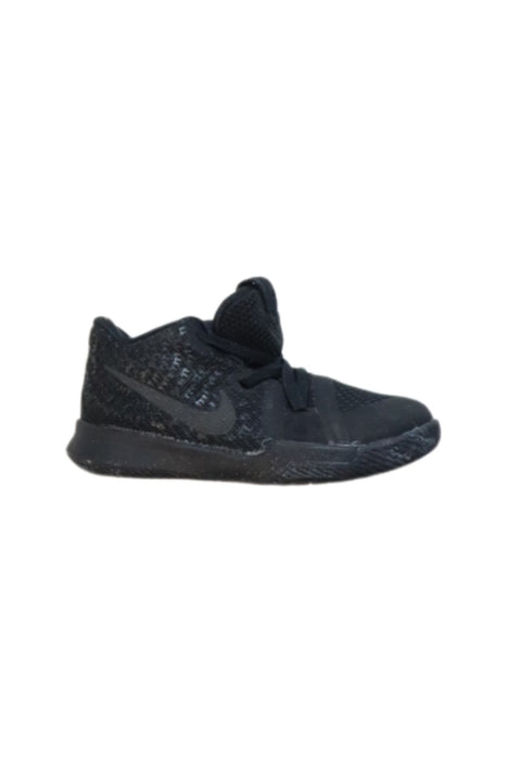 A Black Sneakers from Nike in size 18-24M for boy. (Front View)