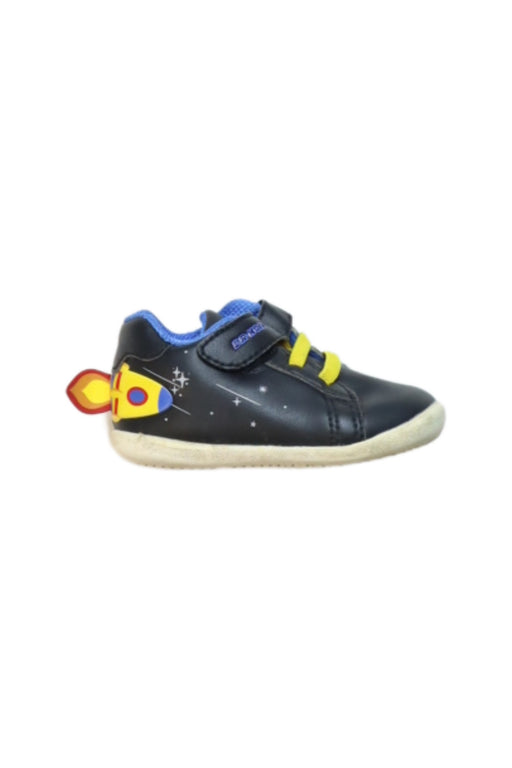 A Multicolour Sneakers from Dr. Kong in size 12-18M for boy. (Front View)