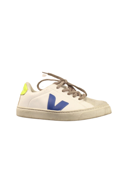 A White Sneakers from Veja in size 6T for boy. (Front View)