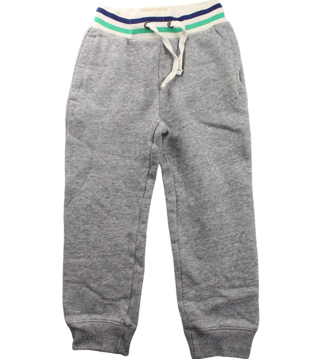 A Grey Sweatpants from Boden in size 4T for boy. (Front View)