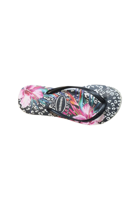 A Multicolour Flip Flops from Havaianas in size 9Y for girl. (Front View)