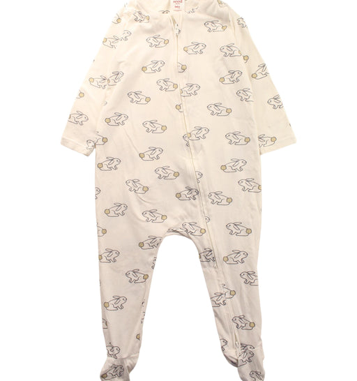 A White Onesies from Seed in size 12-18M for boy. (Front View)