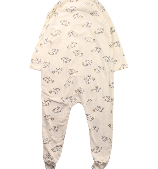 A White Onesies from Seed in size 12-18M for boy. (Back View)